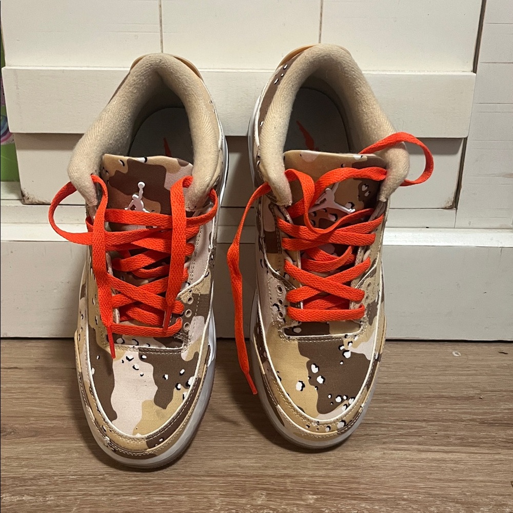 Jordan 3 Retro - Picture 2 of 11